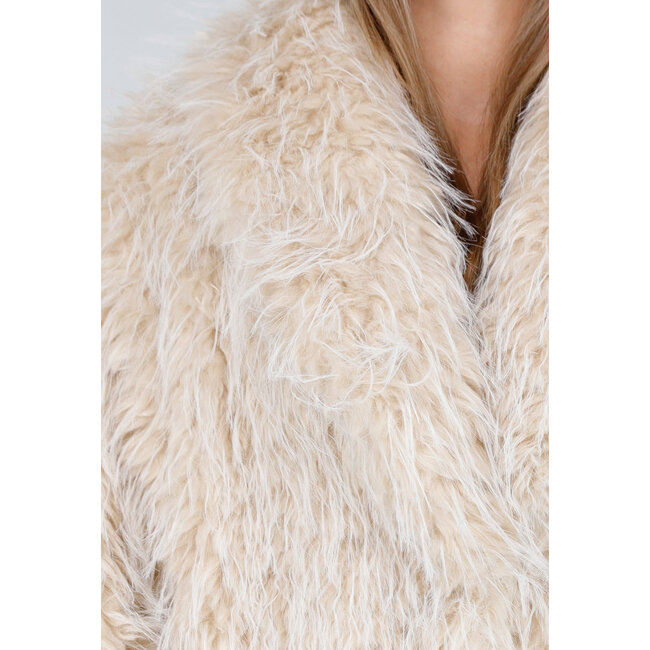 Beige Kunstfelljacke mit haariger Textur