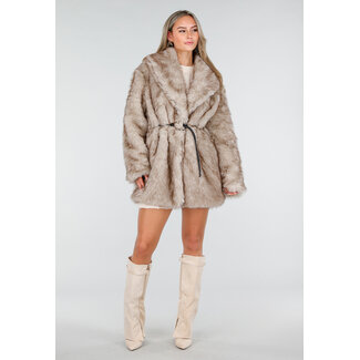 Beige Pelzmantel mit Gürtel