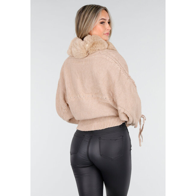 Camel Gestrickte Strickjacke mit Kunstfellkragen