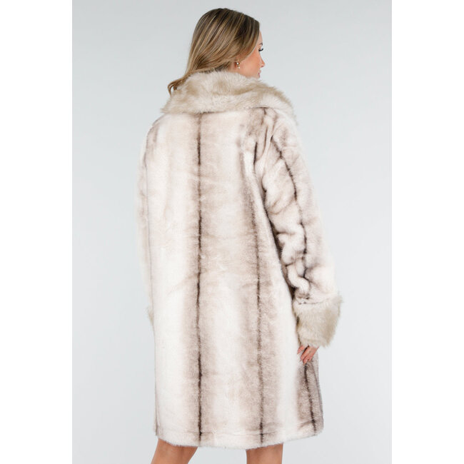 Beige Kunstfelljacke mit breitem Revers und Taschen