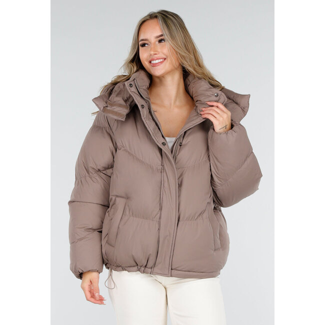 Taupe Pufferjacke mit Kapuze und Reißverschluss