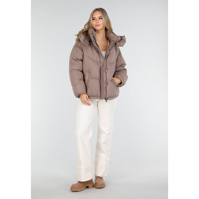 Taupe Pufferjacke mit Kapuze und Reißverschluss