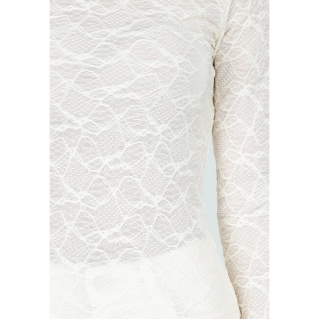 Cremefarbenes Spitzenoberteil mit langen Ärmeln und hohem Kragen