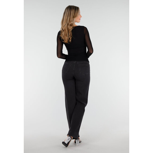 Schwarzes Oberteil mit Mesh-Ärmeln und herzförmigem Ausschnitt