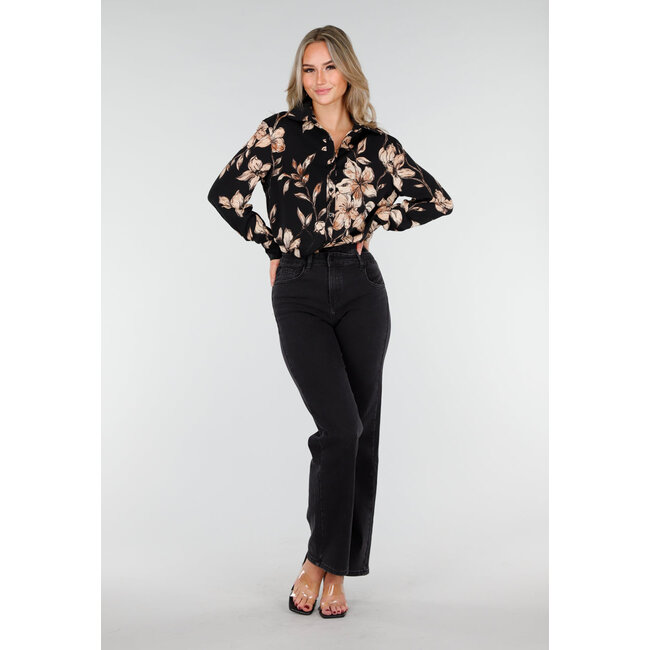 Schwarze Bluse mit beigem Blumenmuster und langen Ärmeln
