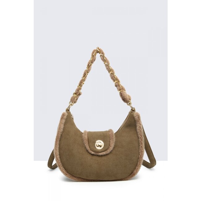 Khaki-farbene Wildleder-Umhängetasche mit Fellbesatz und goldenem Kettengriff