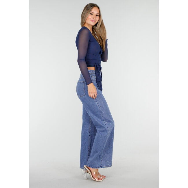 Blaue Jeans mit Stretch und Strassdetails