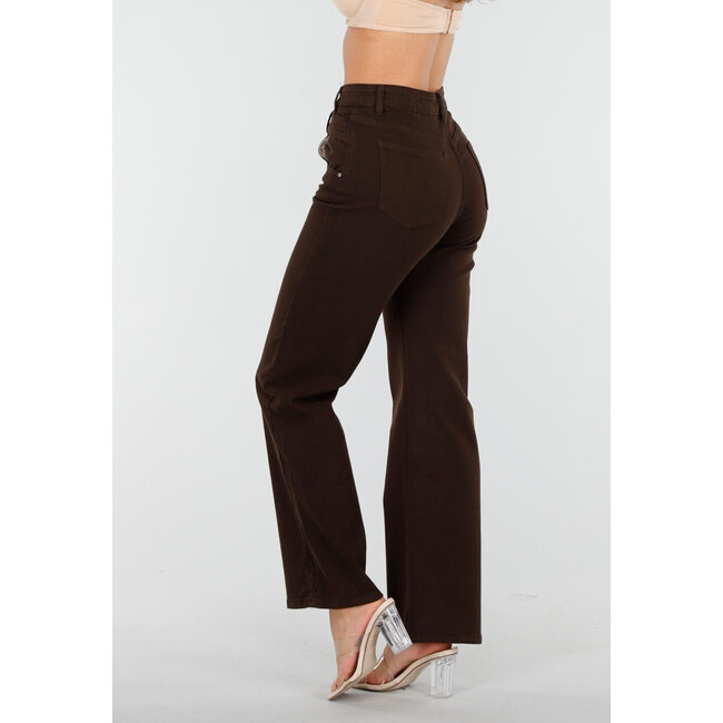 Braune Stretchjeans mit geradem Bein