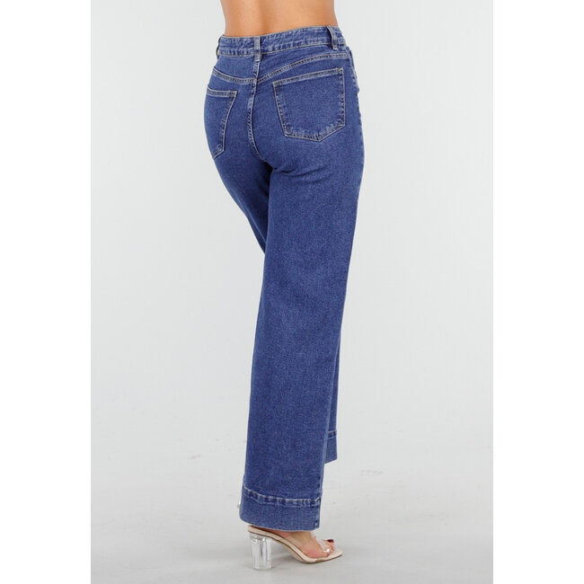 Blaue Jeans mit Stretch und geradem Bein