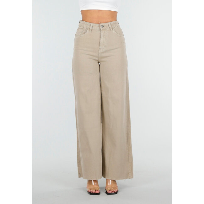 Beige Jeans mit weitem Bein