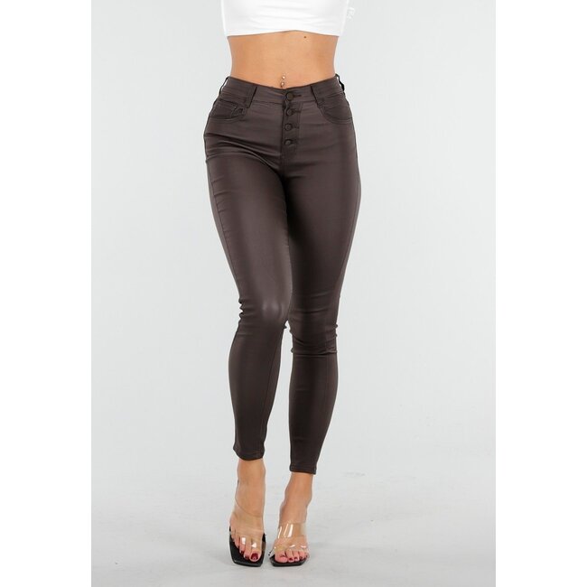 Schokoladenbraune, beschichtete Skinny-Hose mit hoher Taille und Knopfverschluss