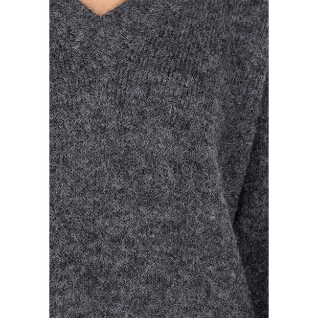 Dunkelgrauer weicher Pullover mit V-Ausschnitt und Oversize-Passform