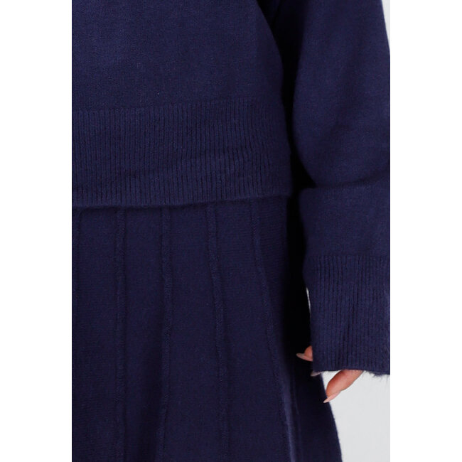 Dunkelblaues 2-teiliges Strick-Set mit Pullover und Rock