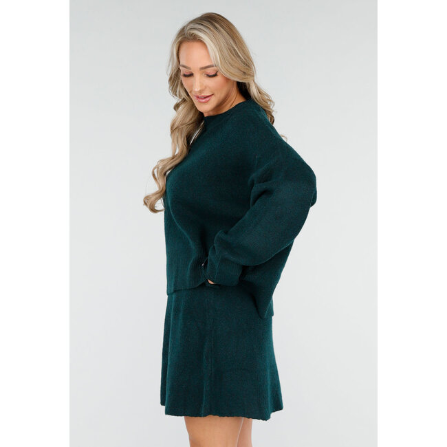 Grünes Strick-2-teiliges Set mit Pullover und Rock