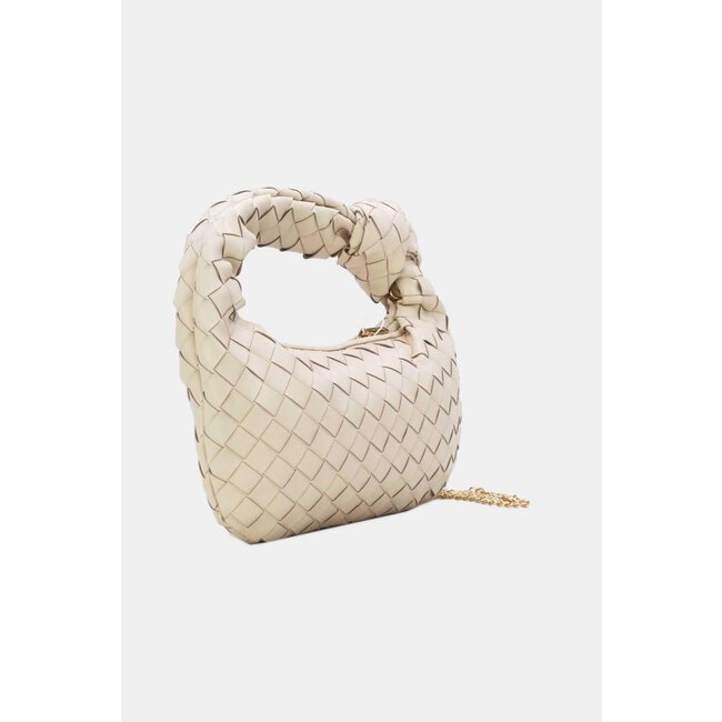 Cremefarbene gewebte Umhängetasche aus Kunstleder mit Knopfdetail und zusätzlichem Henkel