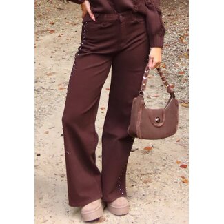 Redial Jeans Dunkelbraune Stretchjeans mit Nieten