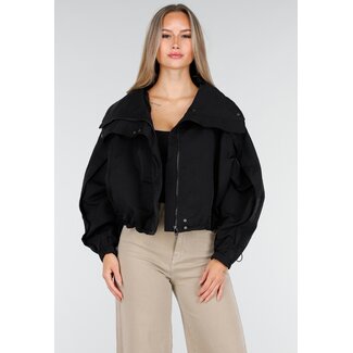 OP=OP.AV.10 Schwarze kurze Windjacke