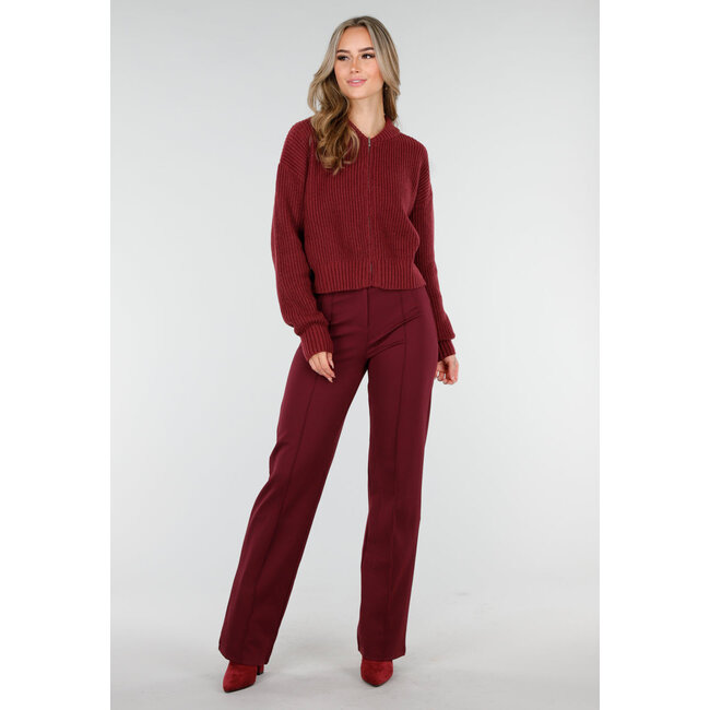 Bordeauxrote Strickjacke mit Reißverschluss