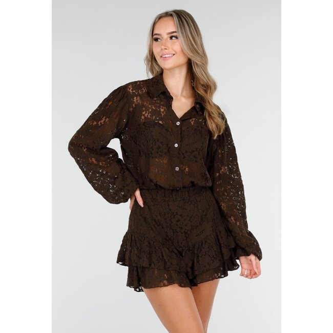 Dunkelbraunes Spitzen-Zweiteiler-Set mit Bluse und Shorts