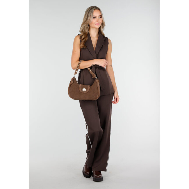 Braune Wildleder-Umhängetasche mit Fellbesatz und goldenem Kettenhenkel