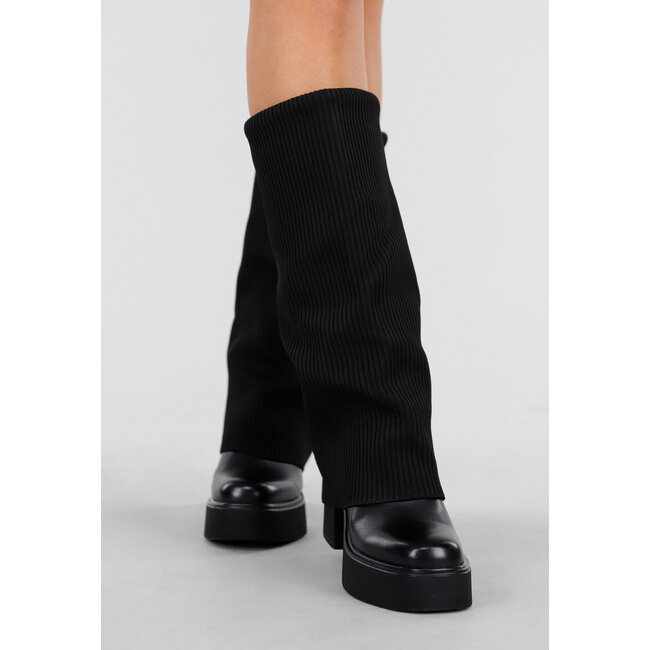 Schwarze Plateau-Stiefel mit geripptem Schaft und Blockabsatz