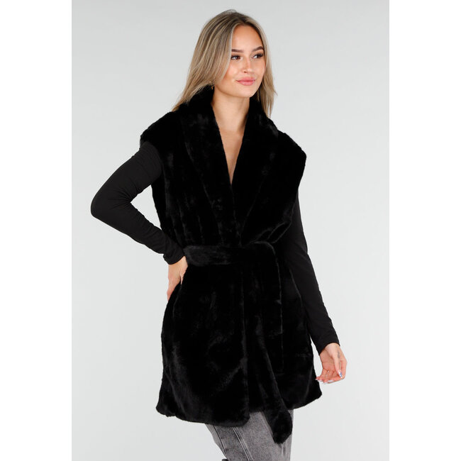 Schwarzer Bodywarmer aus Kunstfell mit Gürtel und Kragen