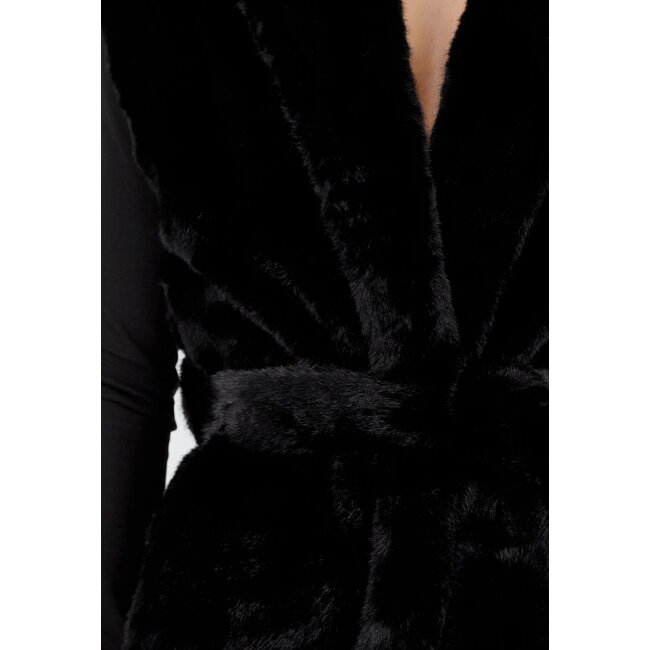 Schwarzer Bodywarmer aus Kunstfell mit Gürtel und Kragen
