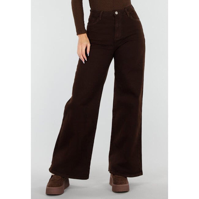 Dunkelbraune Stretchjeans mit weitem Bein und hoher Taille