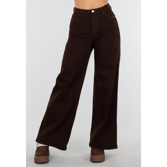 Dunkelbraune Stretchjeans mit weitem Bein und hoher Taille