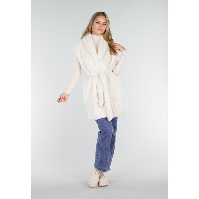 Cremefarbener Faux Fur Bodywarmer mit Gürtel