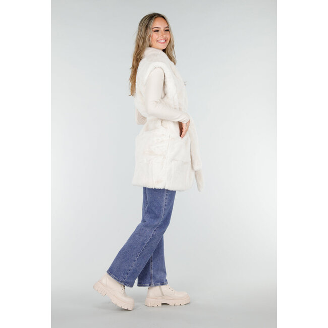 Cremefarbener Faux Fur Bodywarmer mit Gürtel