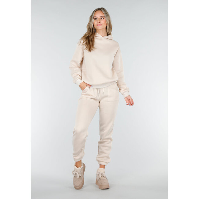 Beige Jogginganzug mit Kapuzenpullover