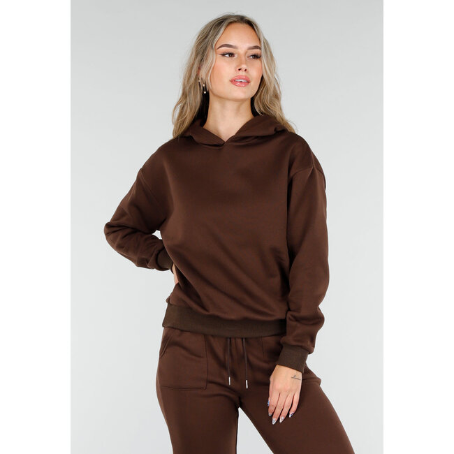 Dunkelbraunes Jogging-Set mit Kapuze und Kordelzug