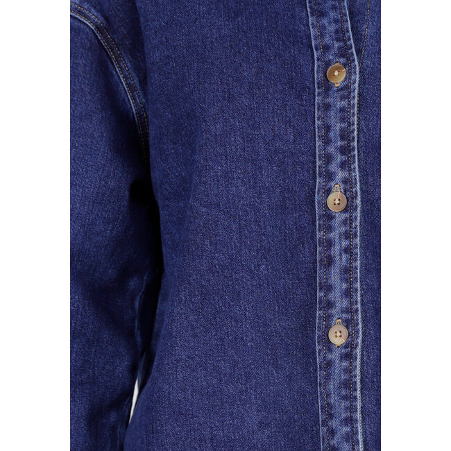 Dunkelblaues Denimhemd mit Oversize-Passform und Knopfleiste