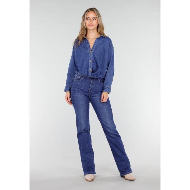 Blaue Jeansbluse mit Knopfdetail