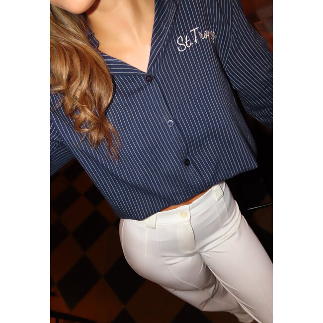 Blau gestreifte Bluse mit St. Tropez-Stickerei am Rücken