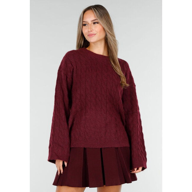 Bordeauxroter Langarm-Kabelpullover
