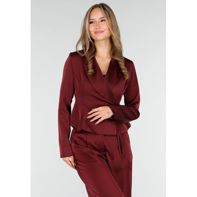 Bordeauxroter Satin-Look-Wickelblazer mit Schleifenverschluss