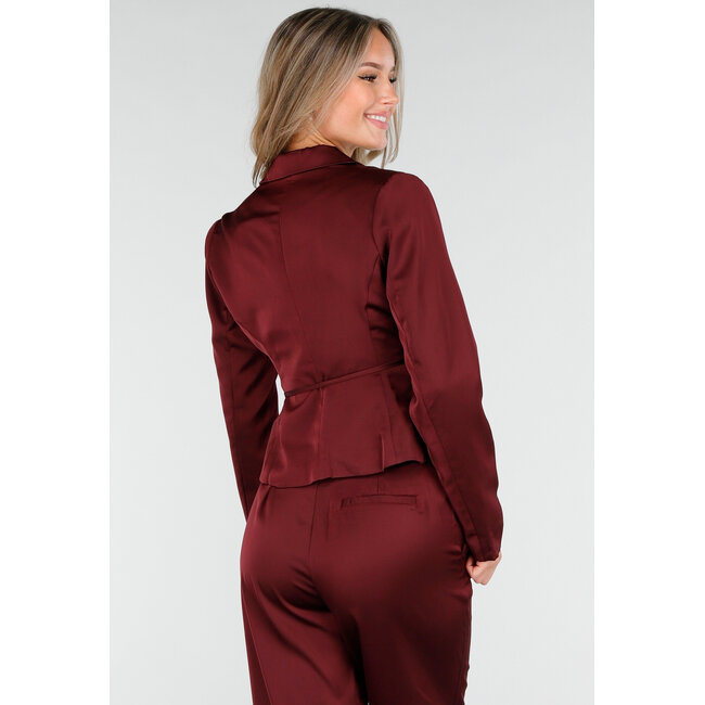 Bordeauxroter Satin-Look-Wickelblazer mit Schleifenverschluss