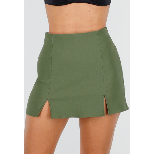 Skort Army Green mit Stretch und Schlitzen