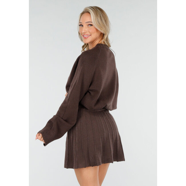 Dunkelbraunes 2-teiliges Strick-Set mit Pullover und Rock