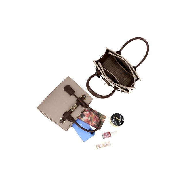 Beige Handtasche mit dunkelbraunen Details und Schulterriemen