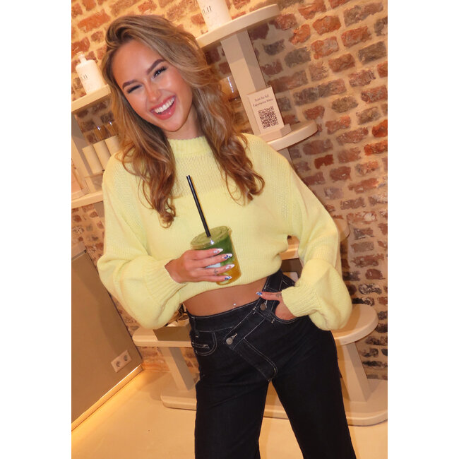 Gelber, grob gestrickter Oversize-Pullover mit Rundhalsausschnitt