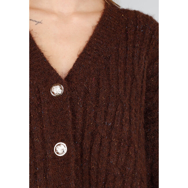 Gestrickte braune Strickjacke mit Lurex und goldfarbenen Knöpfen