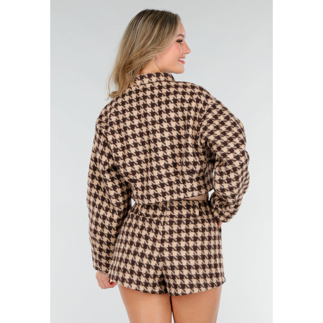 Zweiteiliges Set in Braun Pied-de-Poule mit Jacke und kurzen Hosen