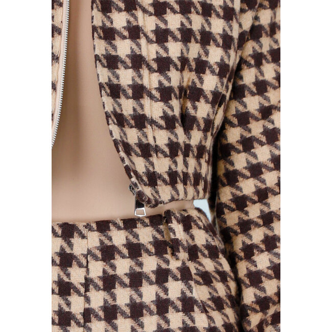 Zweiteiliges Set in Braun Pied-de-Poule mit Jacke und kurzen Hosen
