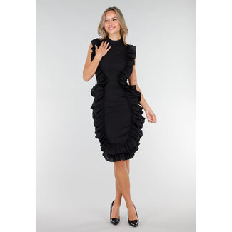 Schwarzes Kleid mit Rüschen