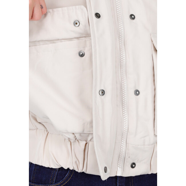 Beige Jacke mit Kunstfellkragen und Manschetten