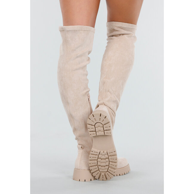 Beige Overknee-Stiefel mit Profilsohle und Wildlederoptik