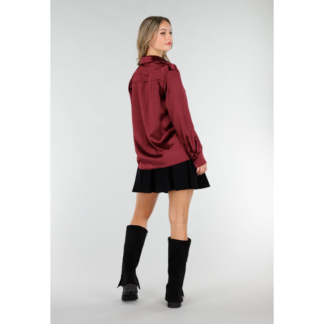 Bordeaux Satin-Look Bluse mit langen Ärmeln und Knopfleiste